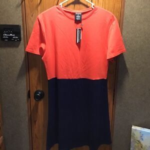 NWT. Oh Concept Collection Brand Women’s Size L Orange and Navy Dress